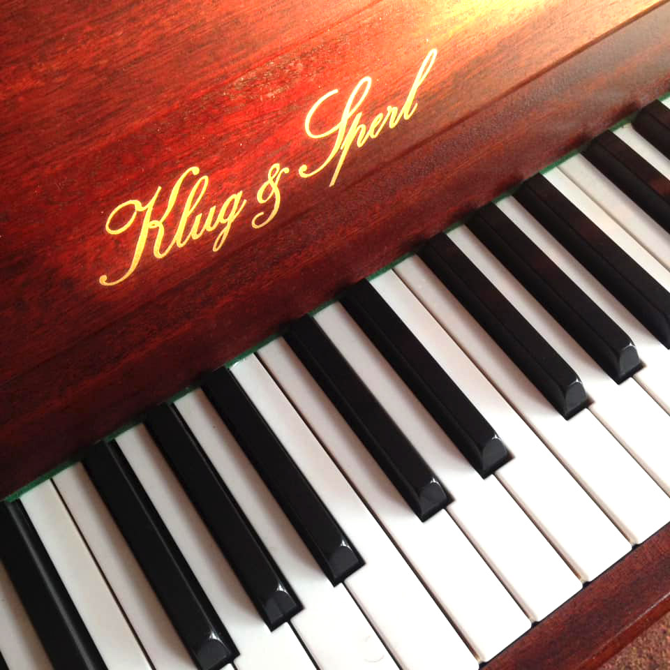 KLUG & SPERL Mahogany Upright Piano